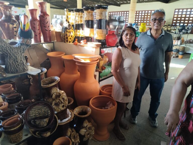 Promoção do artesanato indígena e local